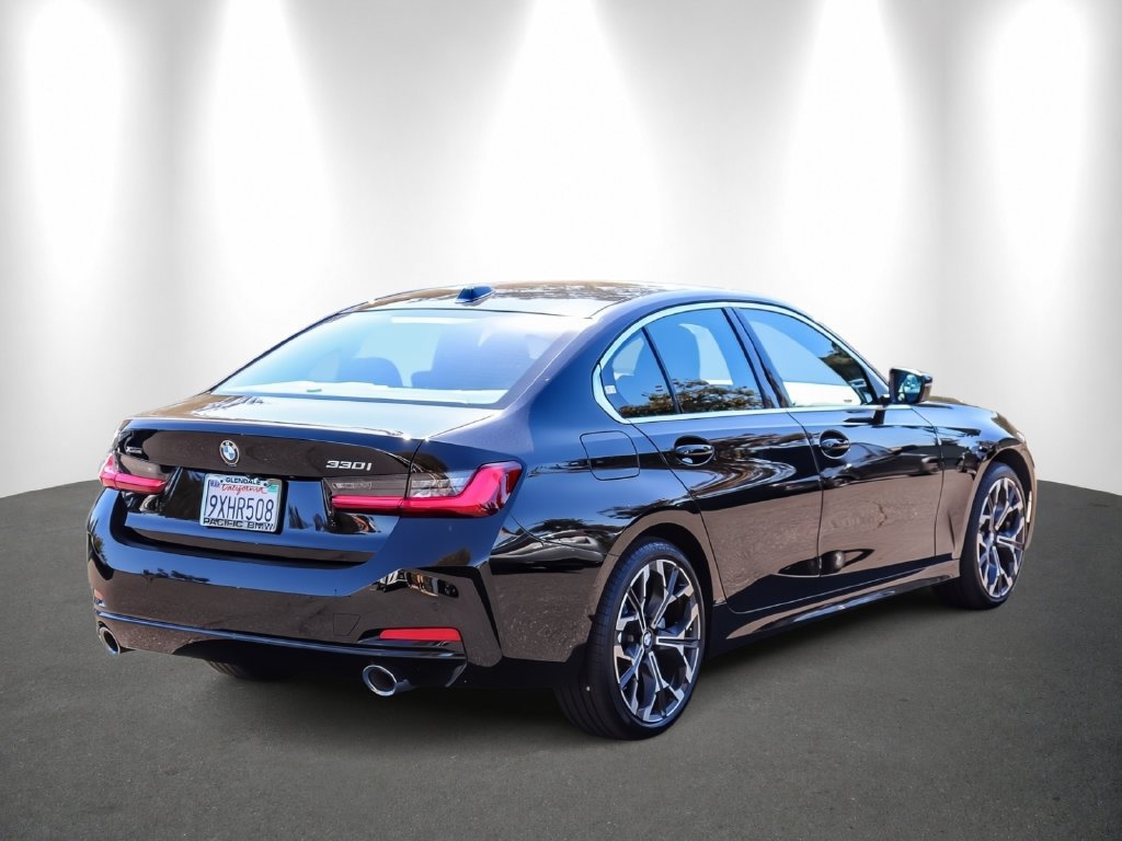 Used 2026 BMW 330i xDrive Sedan w/ Convenience Package AWD/4WD image 6