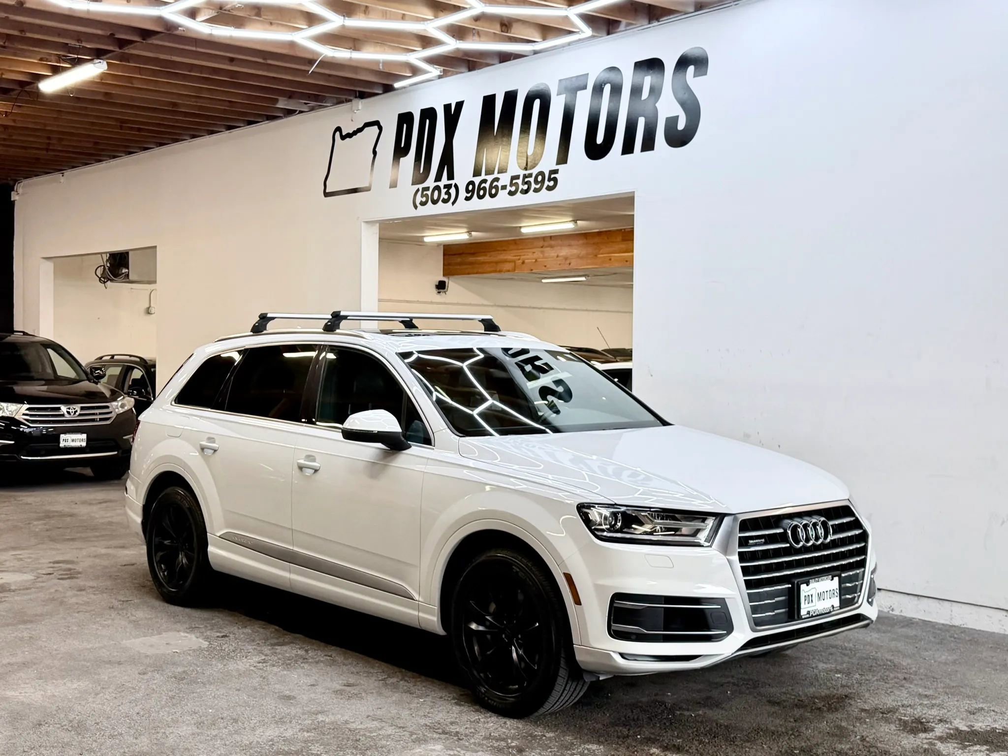 Used 2017 Audi Q7 3.0T Premium AWD/4WD image 1