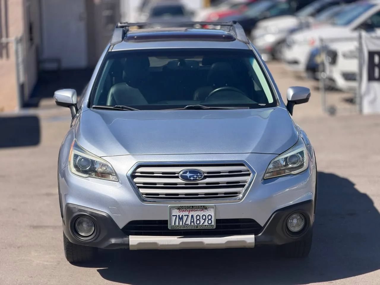 Used 2015 Subaru Outback 2.5i Limited AWD/4WD image 3