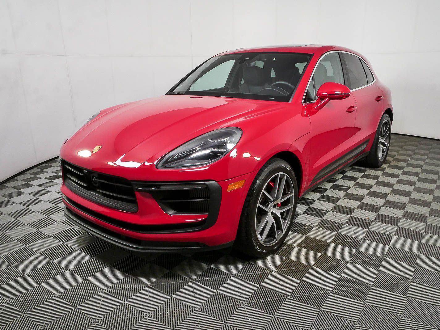 Used 2022 Porsche Macan S AWD/4WD image 1