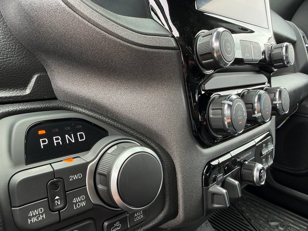 New 2026 RAM 1500 Warlock AWD/4WD image 20