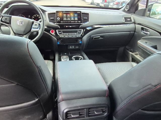 Used 2024 Honda Ridgeline Black Edition image 17