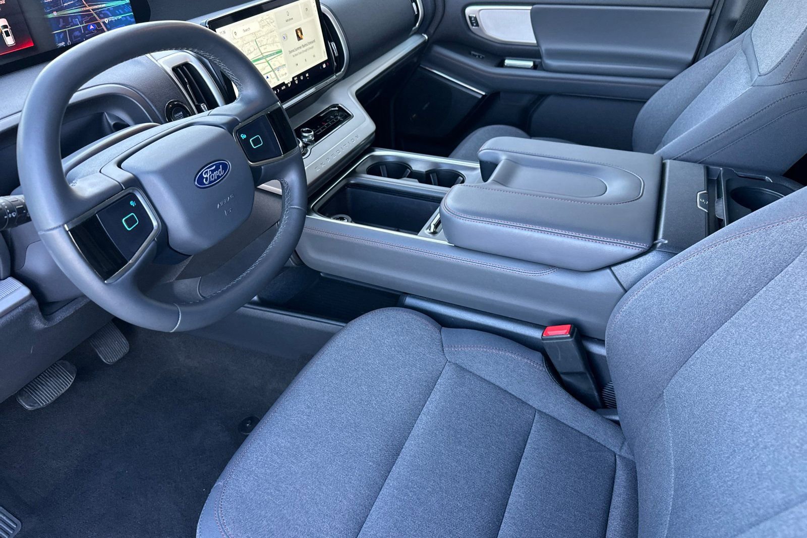 Used 2025 Ford Expedition Max Active image 10