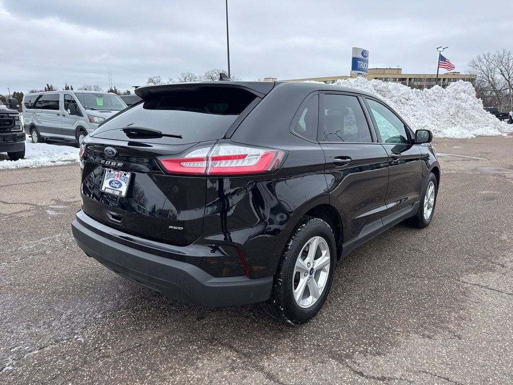 Used 2021 Ford Edge SE image 8