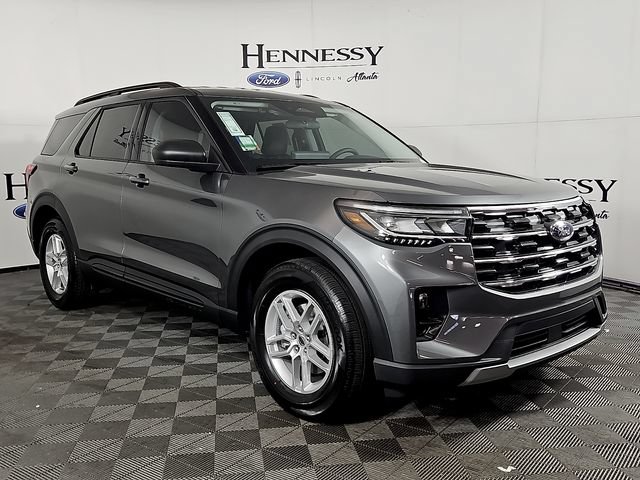 Used 2026 Ford Explorer Active w/ Active Comfort Package RWD image 4
