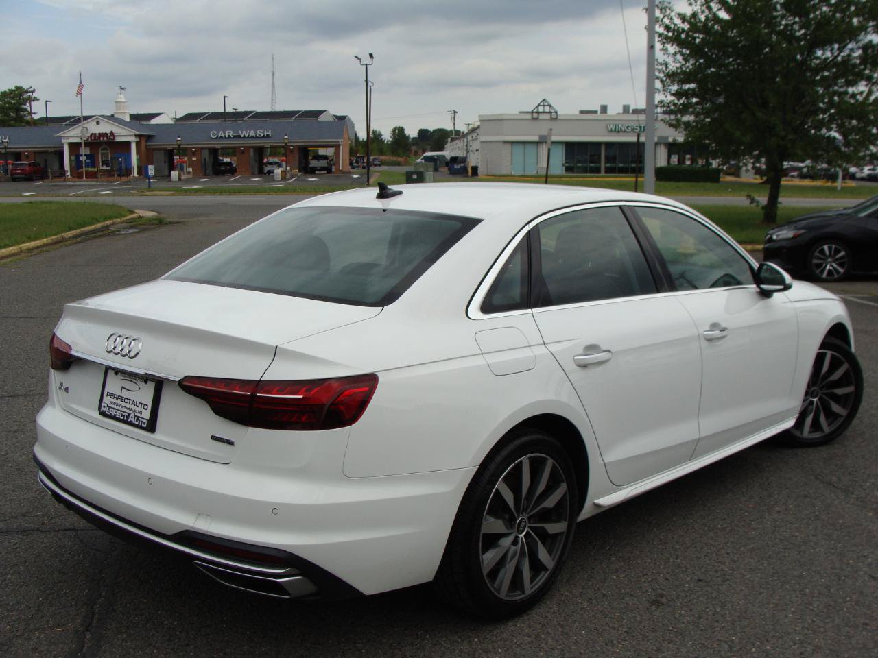 Used 2021 Audi A4 2.0T Premium w/ Convenience Package AWD/4WD image 6