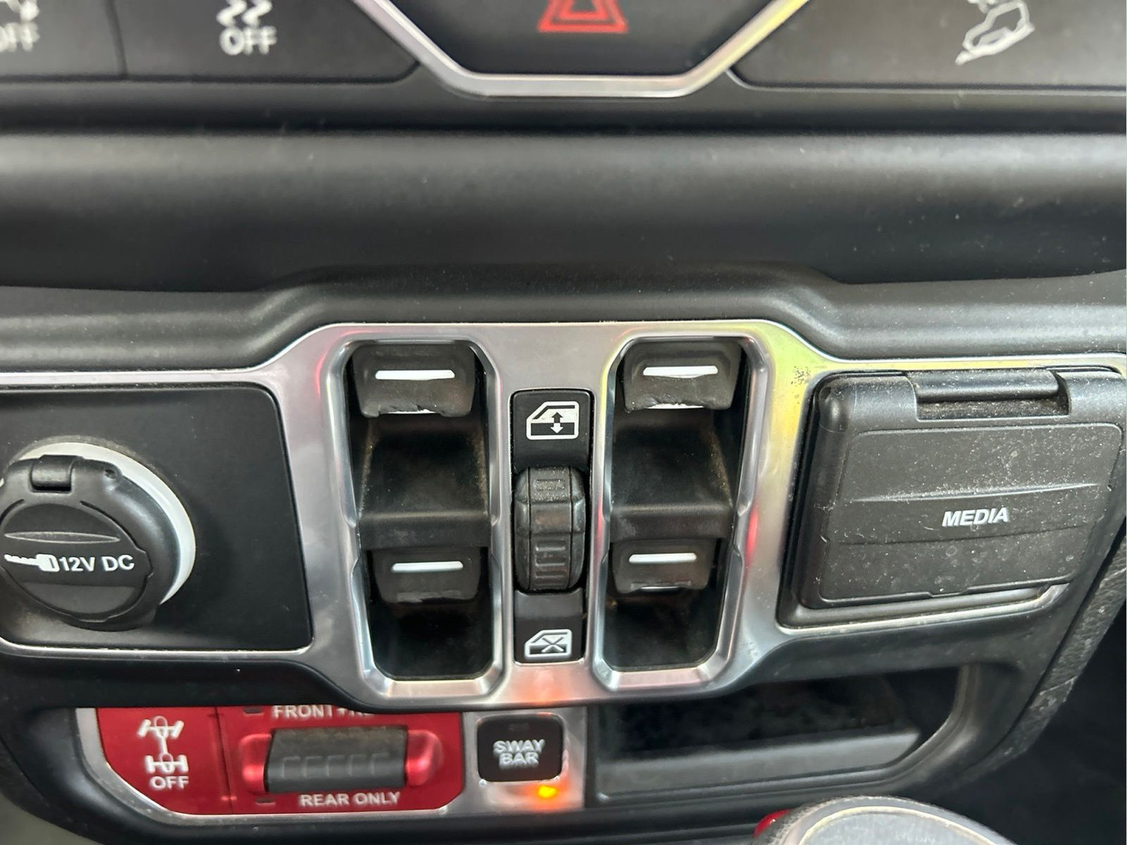 Used 2020 Jeep Wrangler Unlimited Rubicon AWD/4WD image 28