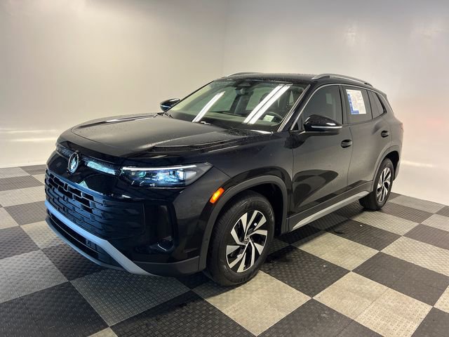 Certified 2025 Volkswagen Tiguan S FWD image 3