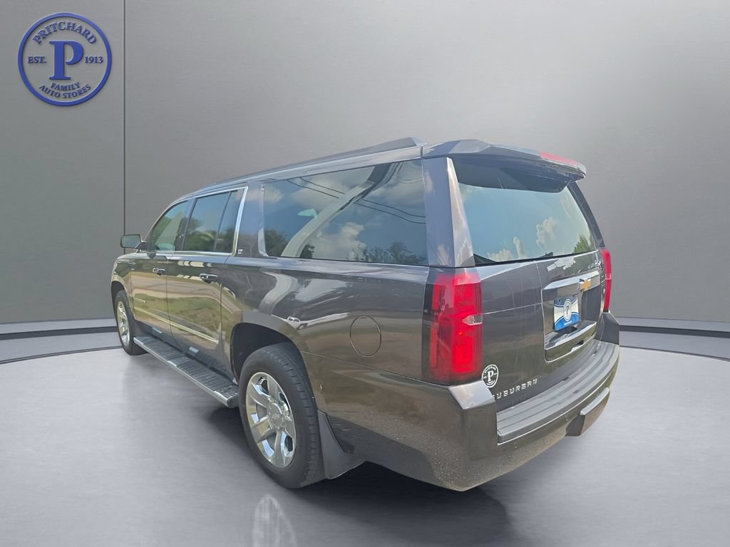 Used 2017 Chevrolet Suburban LT w/ LT Signature Package AWD/4WD image 5