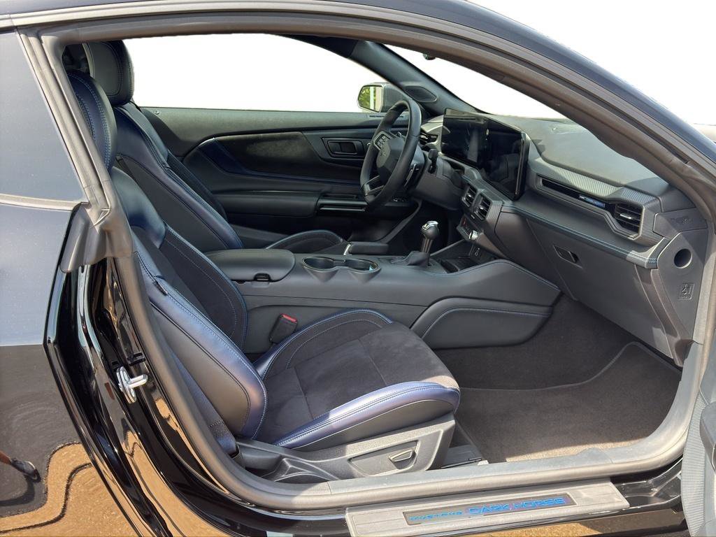 Used 2024 Ford Mustang Dark Horse image 7