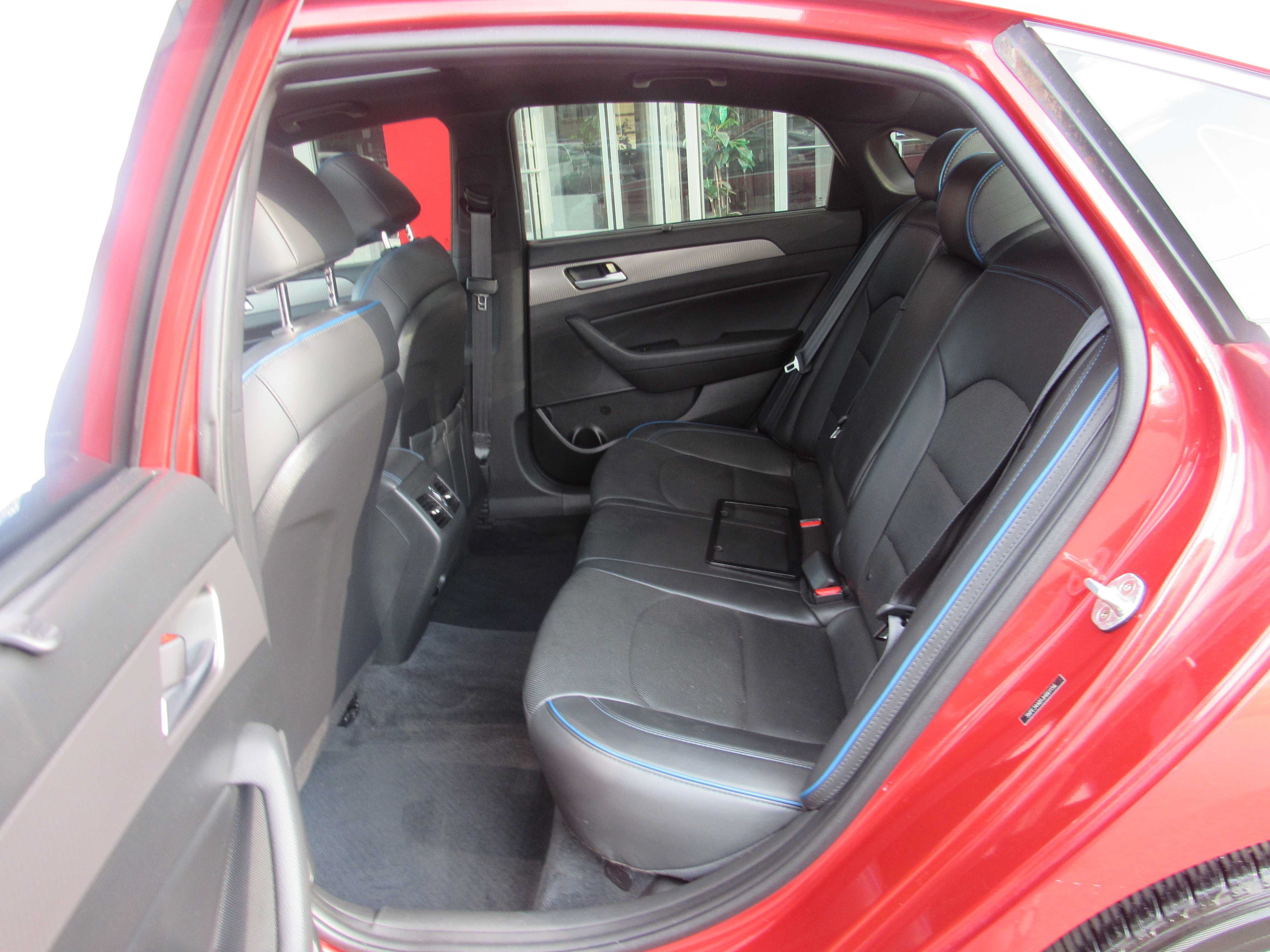 Used 2018 Hyundai Sonata Limited FWD image 13