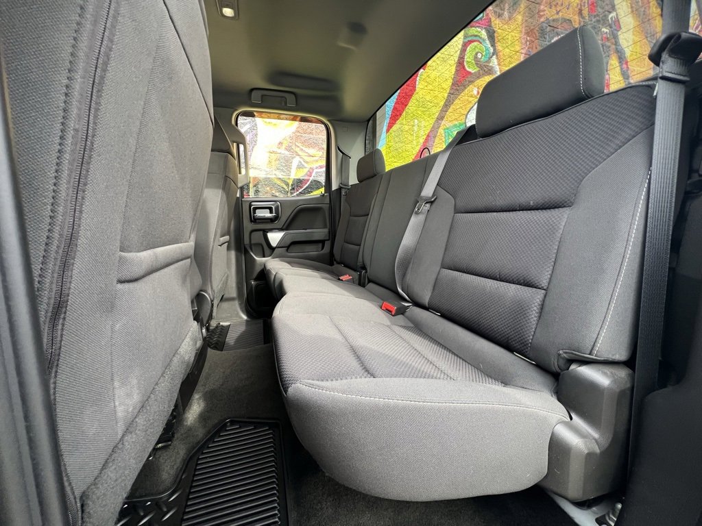 Used 2018 Chevrolet Silverado 1500 LT w/ All Star Edition image 22