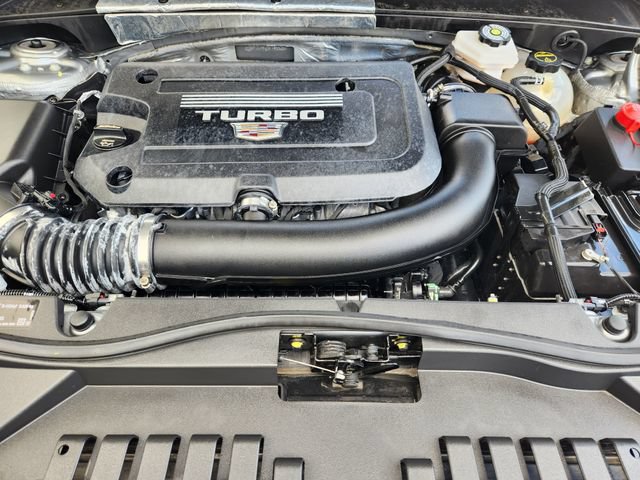 Used 2025 Cadillac XT4 Premium Luxury FWD image 31