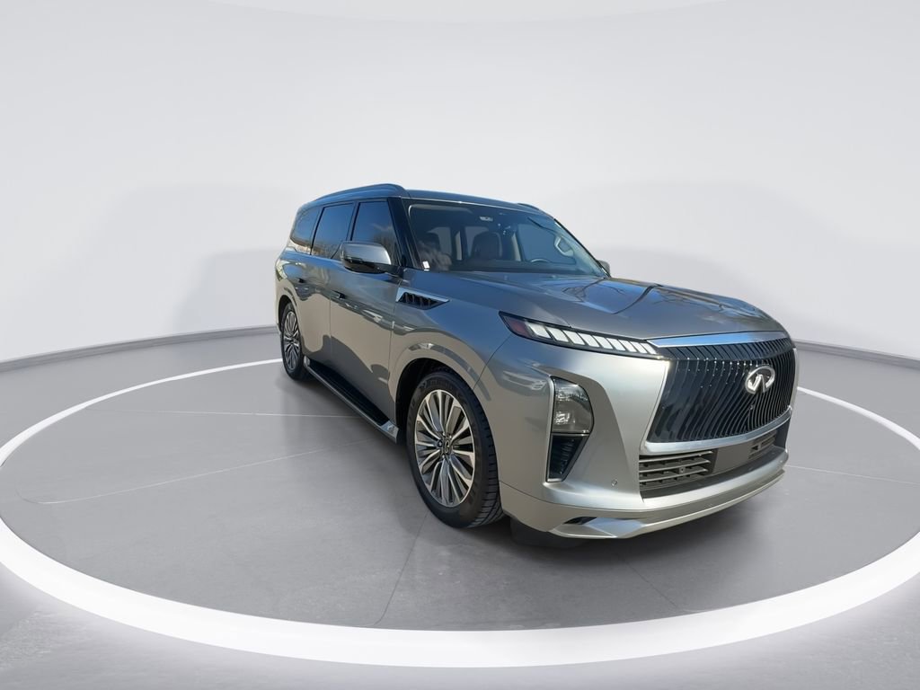 Used 2025 INFINITI QX80 Sensory AWD/4WD image 2