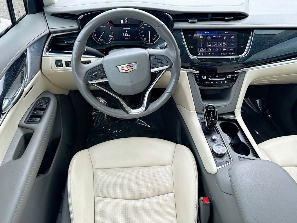 Used 2024 Cadillac XT6 Premium Luxury image 17