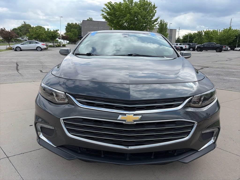 Used 2016 Chevrolet Malibu LT FWD image 3