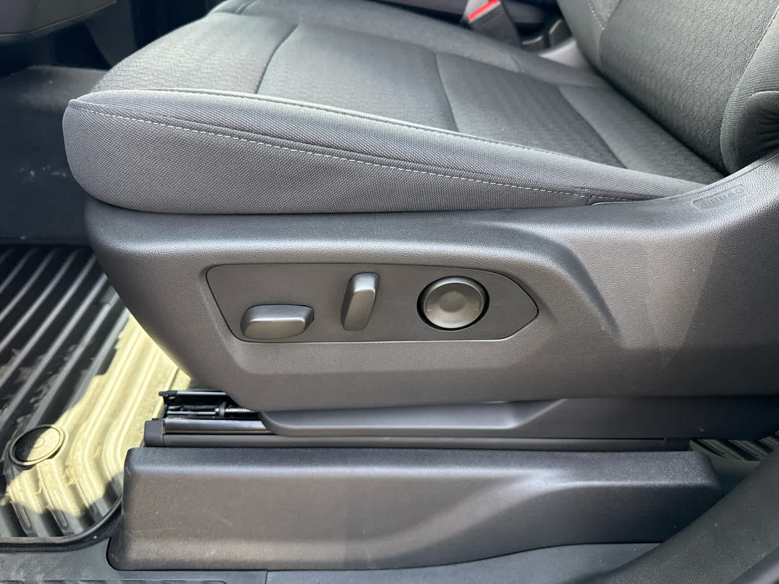 New 2026 Chevrolet Silverado 1500 Custom AWD/4WD image 14