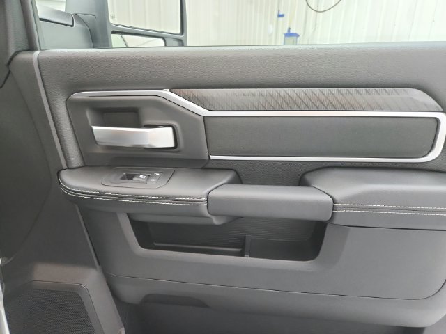 New 2026 RAM 2500 Big Horn AWD/4WD image 43