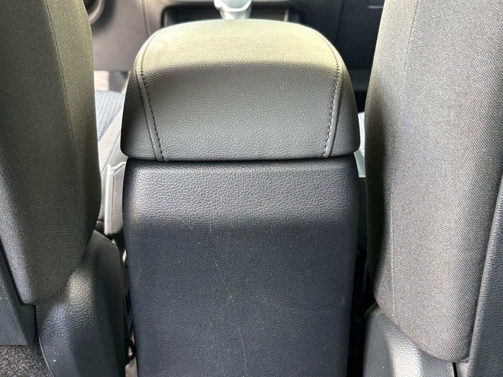 Used 2025 Kia Soul LX w/ LX Technology Package FWD image 23