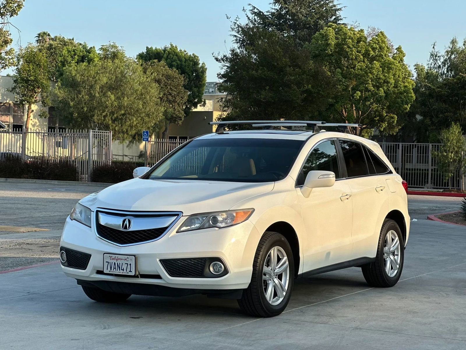 Used 2014 Acura RDX FWD w/ Technology Package image 3