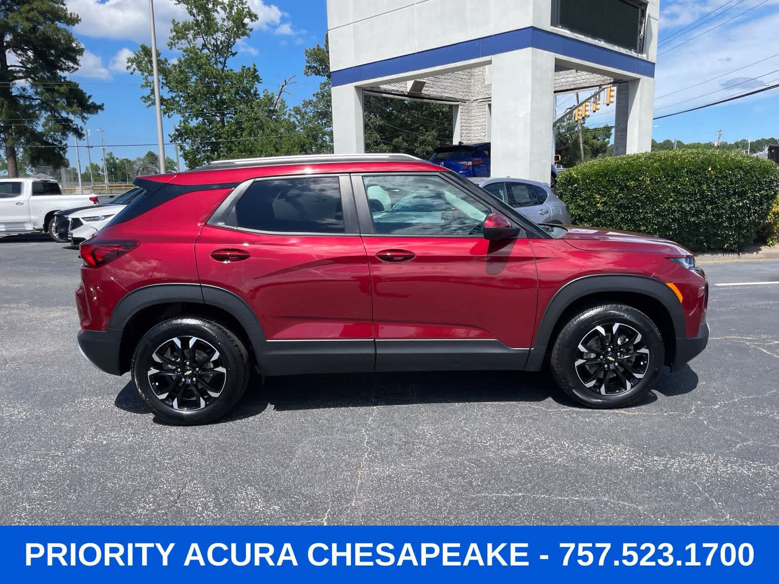 Used 2023 Chevrolet TrailBlazer LT w/ Convenience Package AWD/4WD image 6