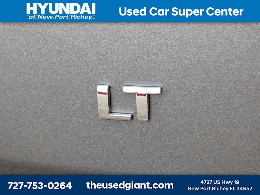 Used 2019 Chevrolet Traverse LT FWD image 13