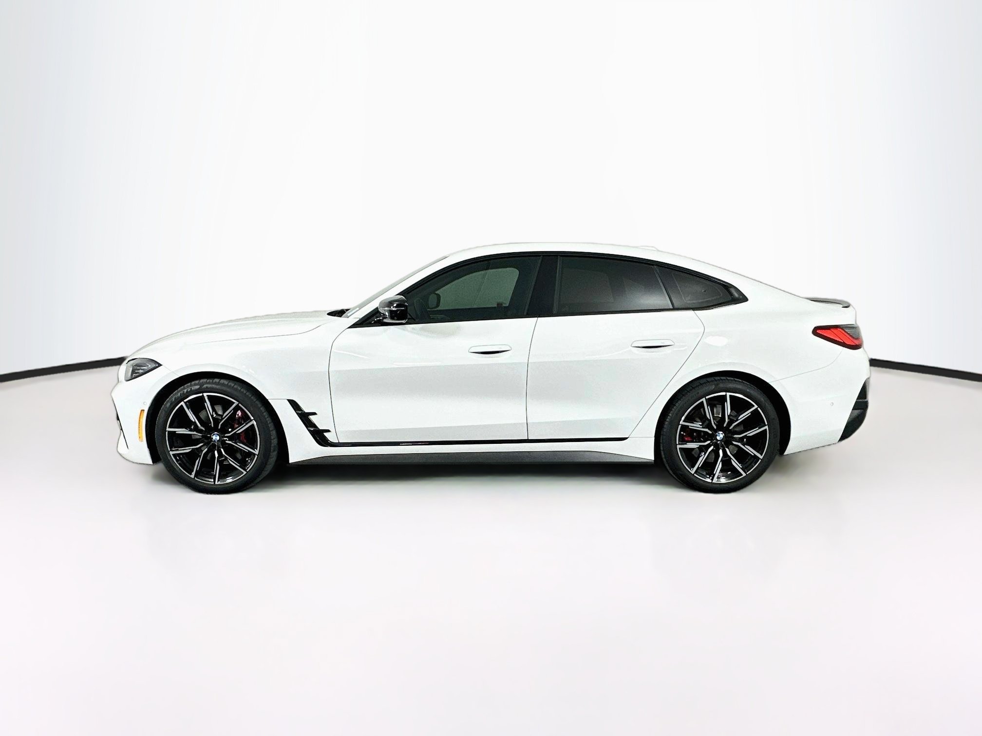 Used 2024 BMW 430i Gran Coupe w/ M Sport Package (Priority 1) RWD image 4