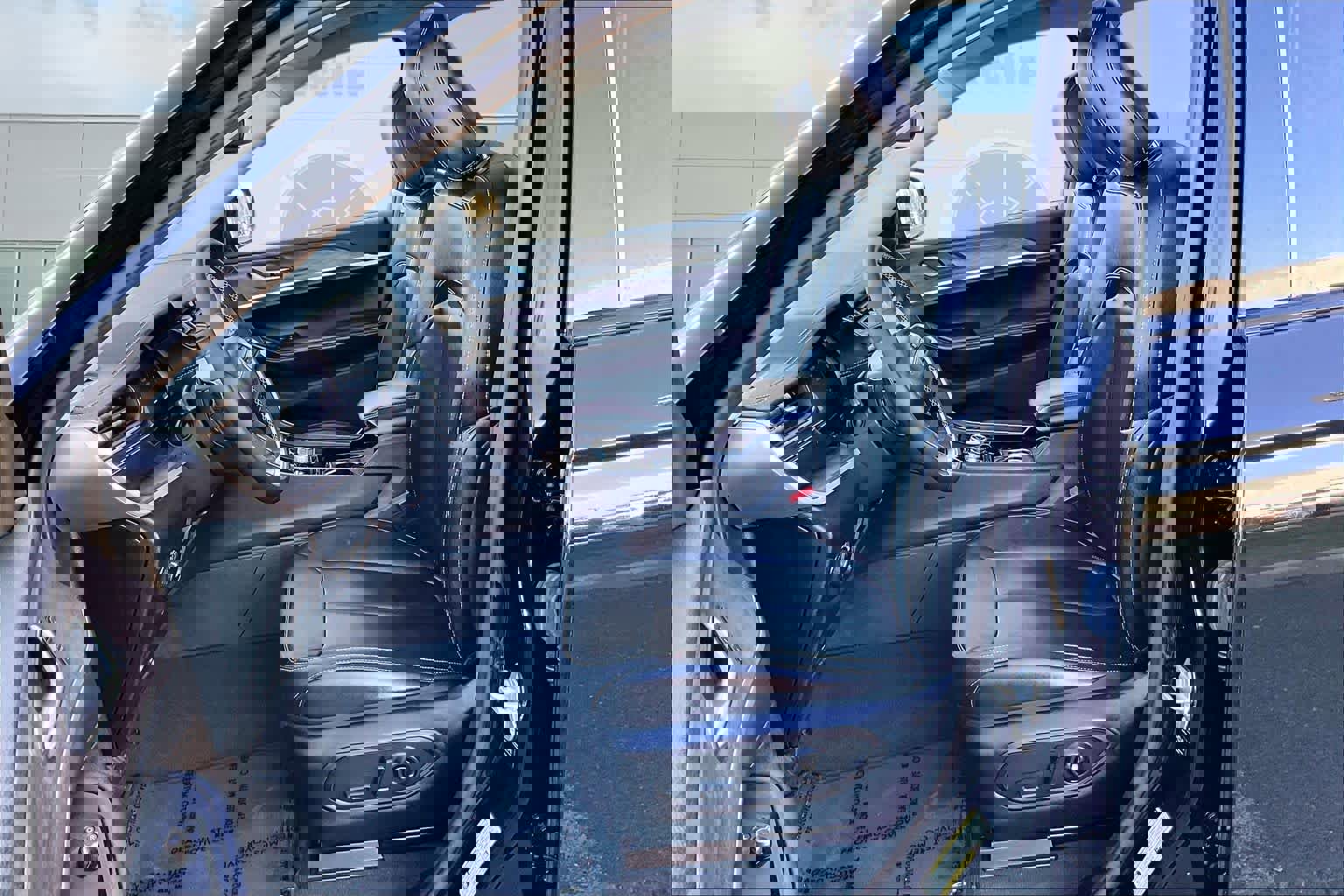 Used 2023 Jeep Grand Cherokee L Limited image 11