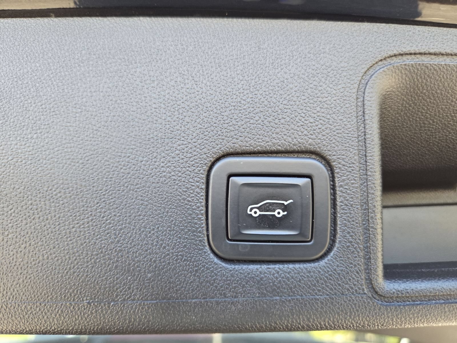 Used 2022 GMC Terrain Denali AWD/4WD image 24