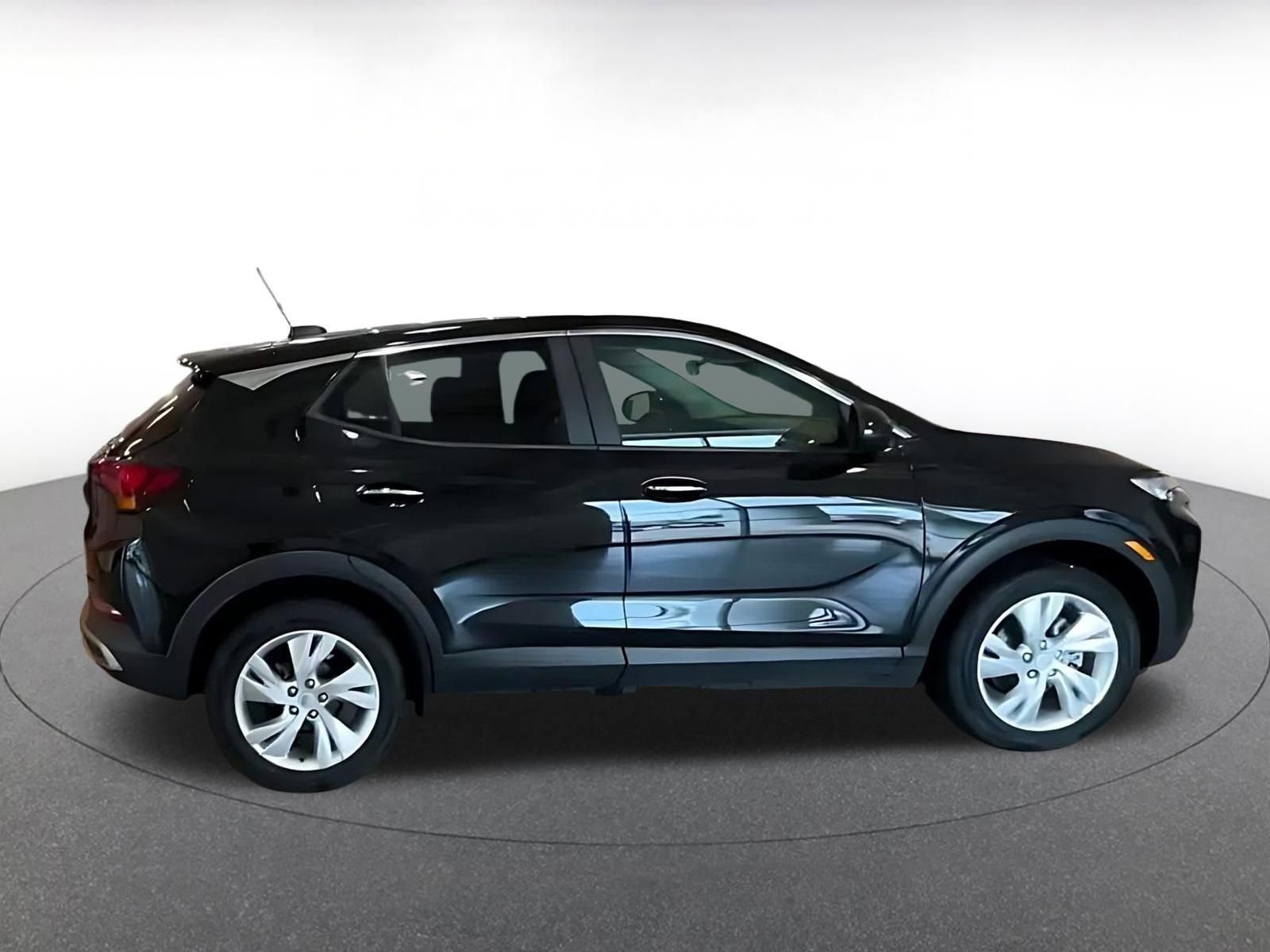 Used 2025 Buick Encore GX Preferred AWD/4WD image 14