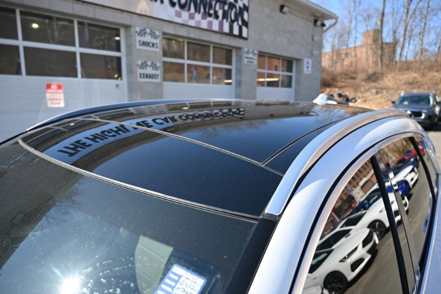 Used 2023 INFINITI QX50 Sensory AWD/4WD image 13