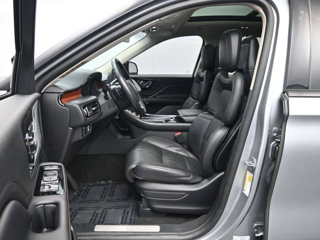 Used 2023 Lincoln Aviator Reserve w/ Equipment Group 201A image 27