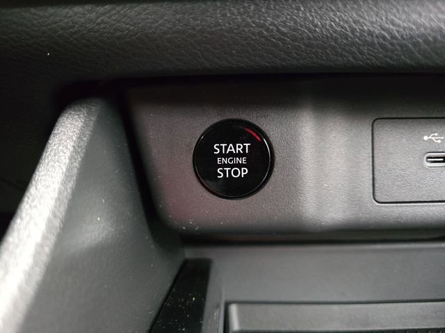 Used 2025 Nissan Rogue SV FWD image 32