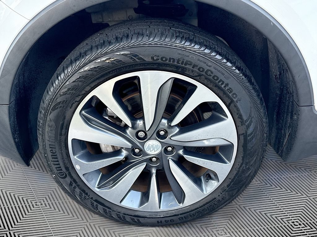 Used 2022 Buick Encore Preferred w/ Safety Package AWD/4WD image 30