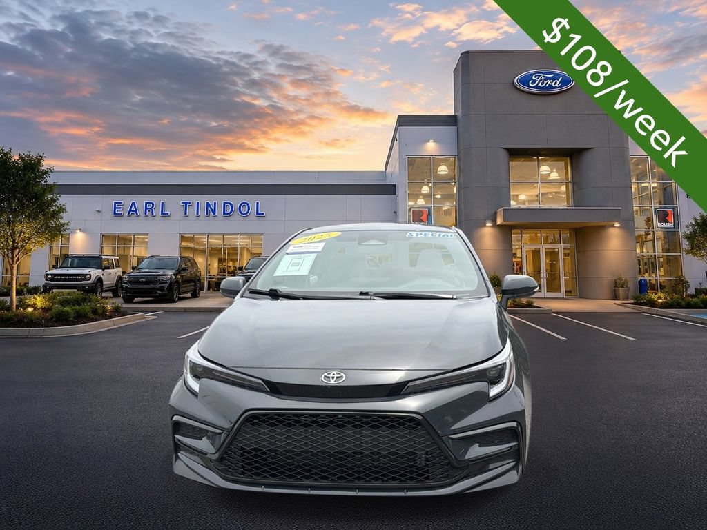 Used 2025 Toyota Corolla SE FWD image 4