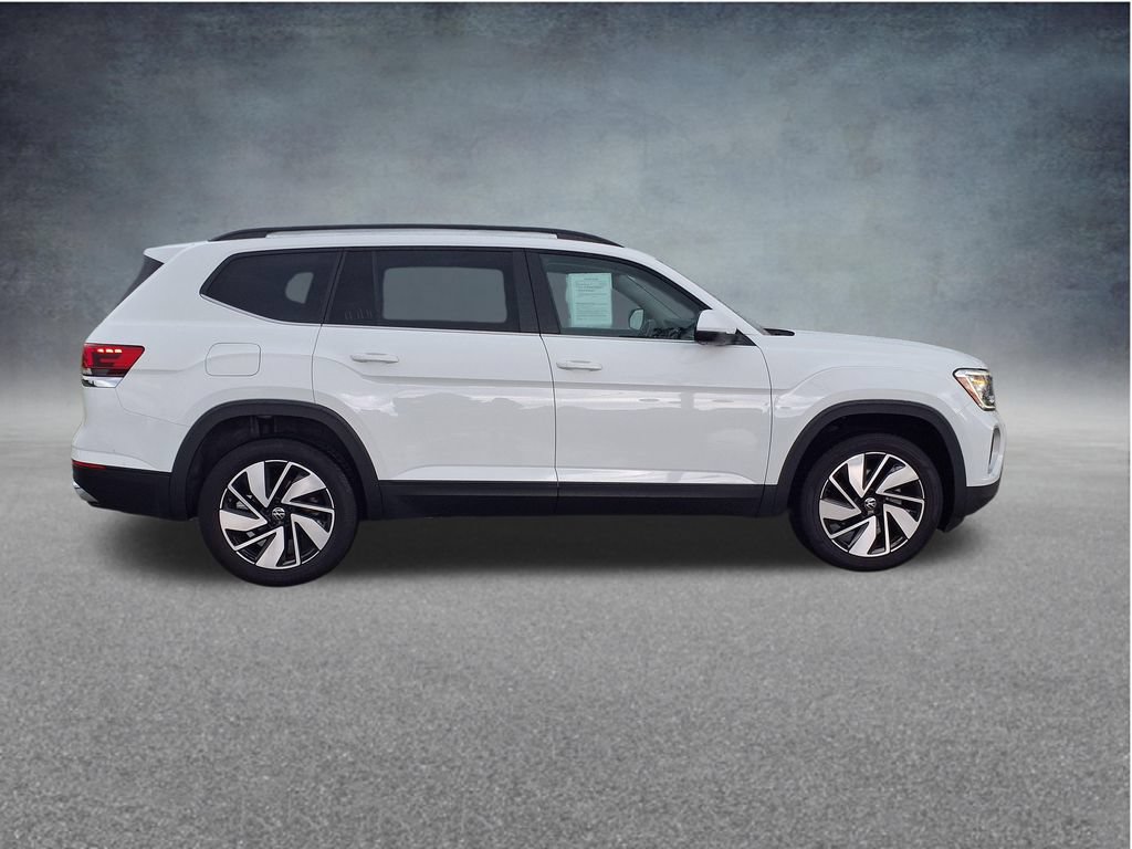 Used 2025 Volkswagen Atlas SE FWD image 9