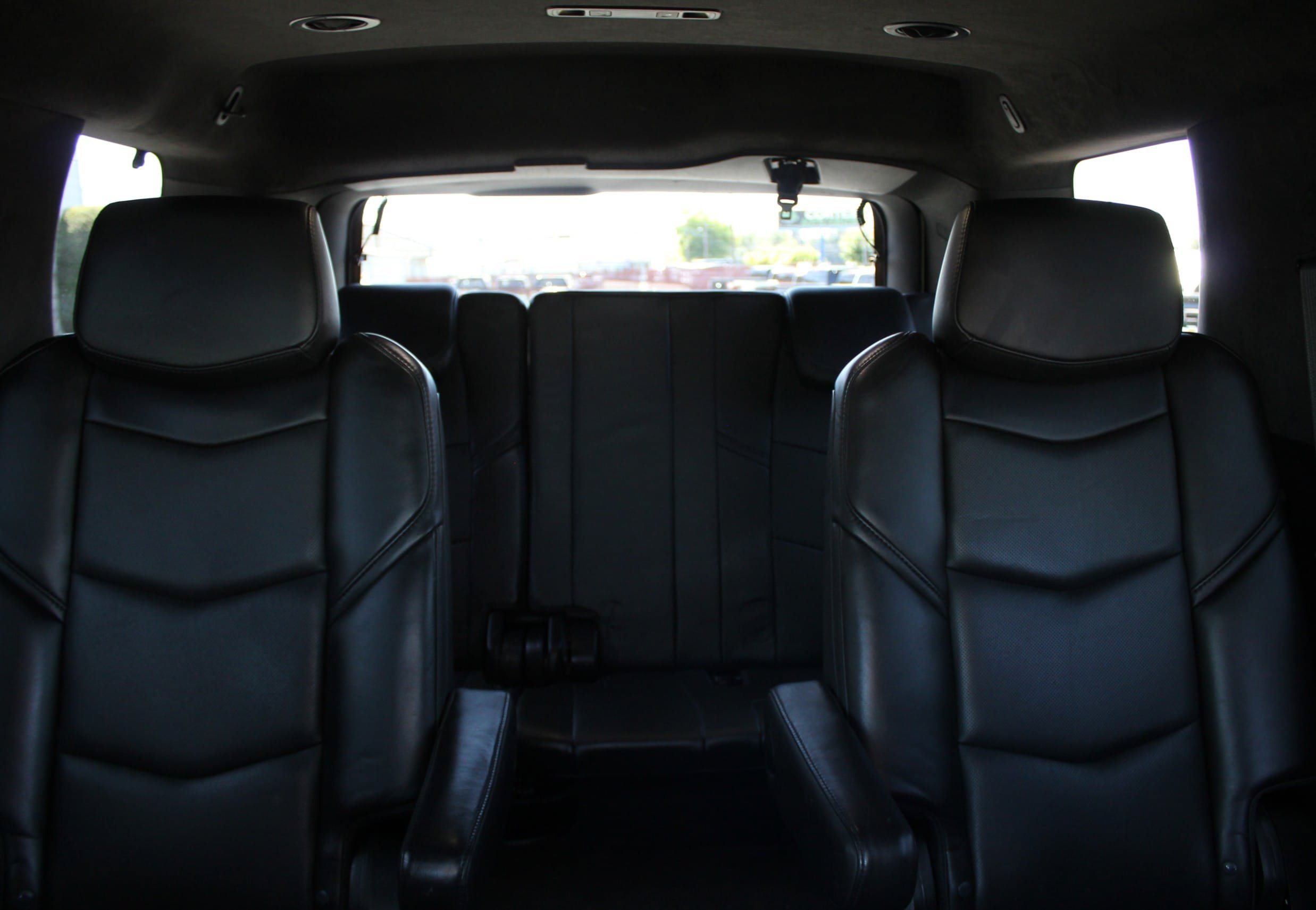 Used 2018 Cadillac Escalade Platinum AWD/4WD image 41