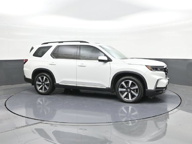 Certified 2024 Honda Pilot Touring image 16