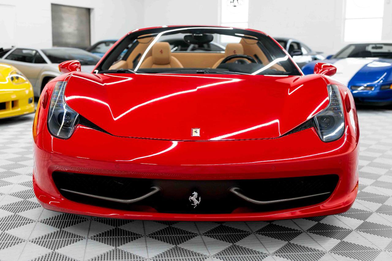 Used 2013 Ferrari 458 Spider RWD image 5