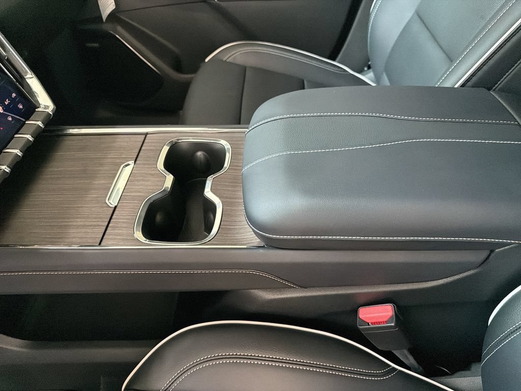 New 2027 GMC Acadia Denali FWD image 20