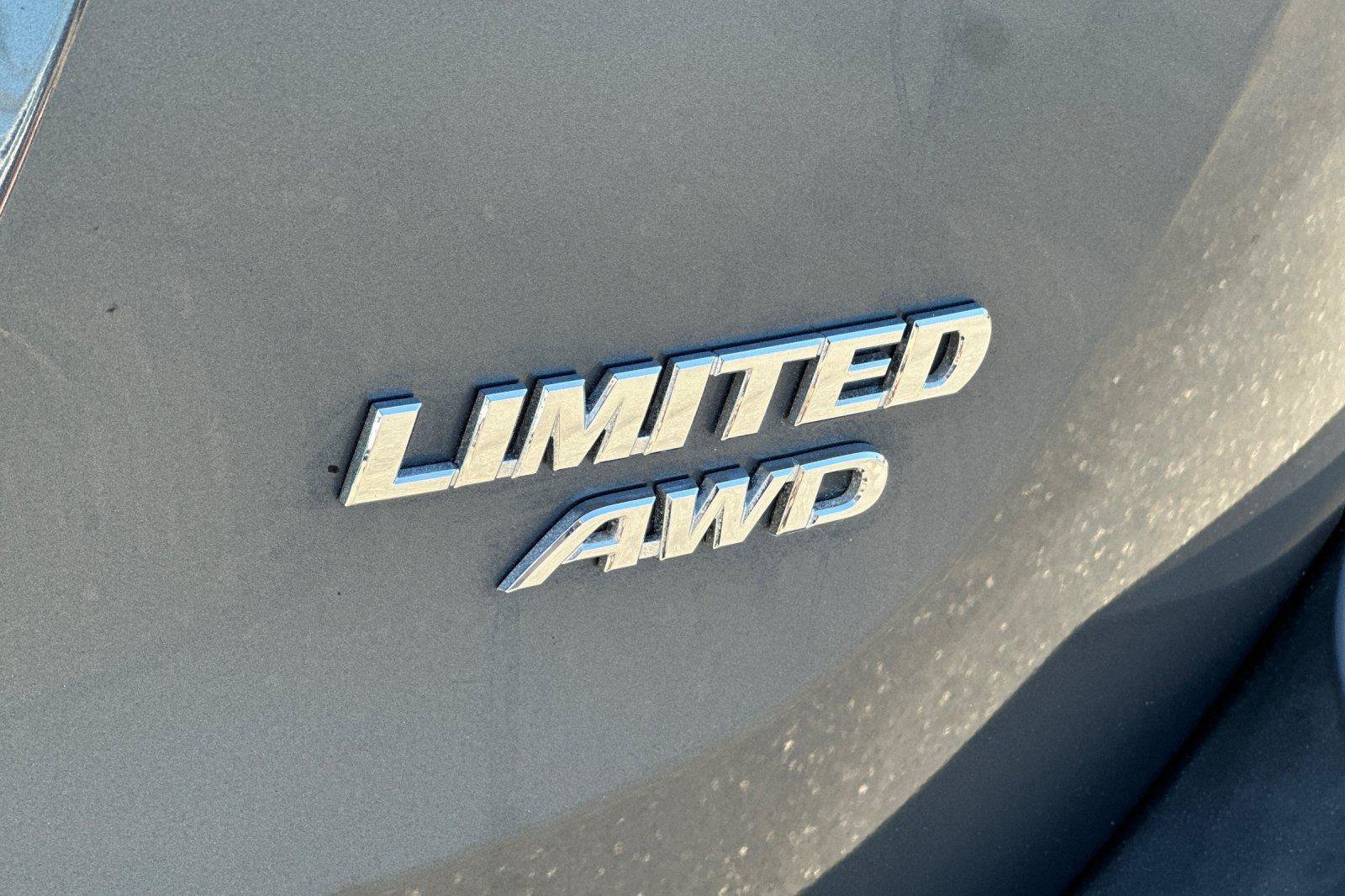 Used 2013 Toyota RAV4 Limited AWD/4WD image 26