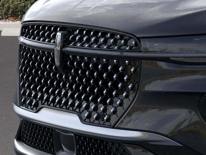 New 2026 Lincoln Nautilus Premier image 17