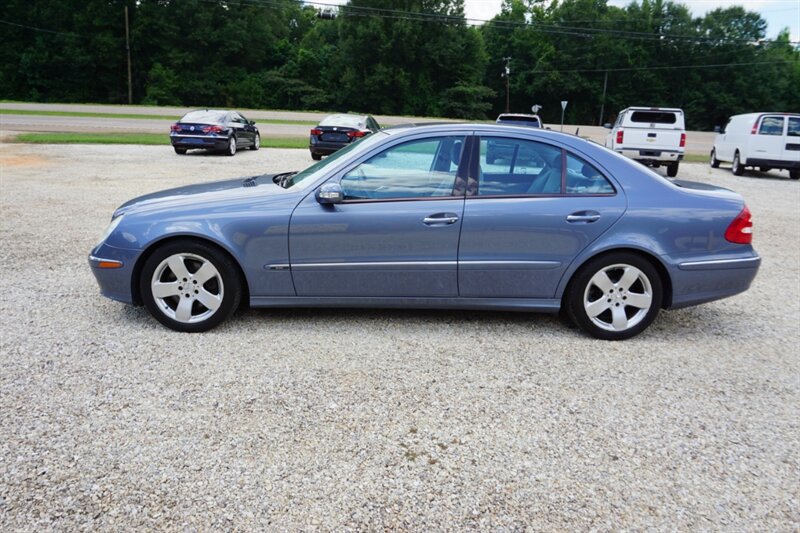 Used 2004 Mercedes-Benz E 500 4MATIC Sedan image 8