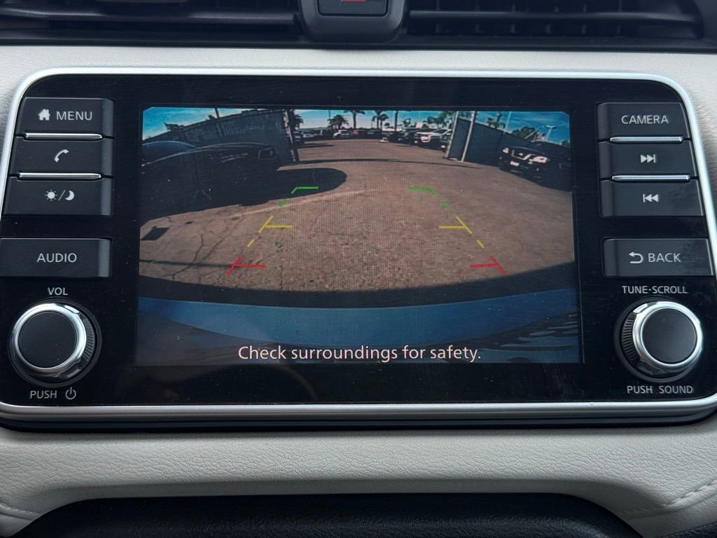 Used 2021 Nissan Versa SV image 30