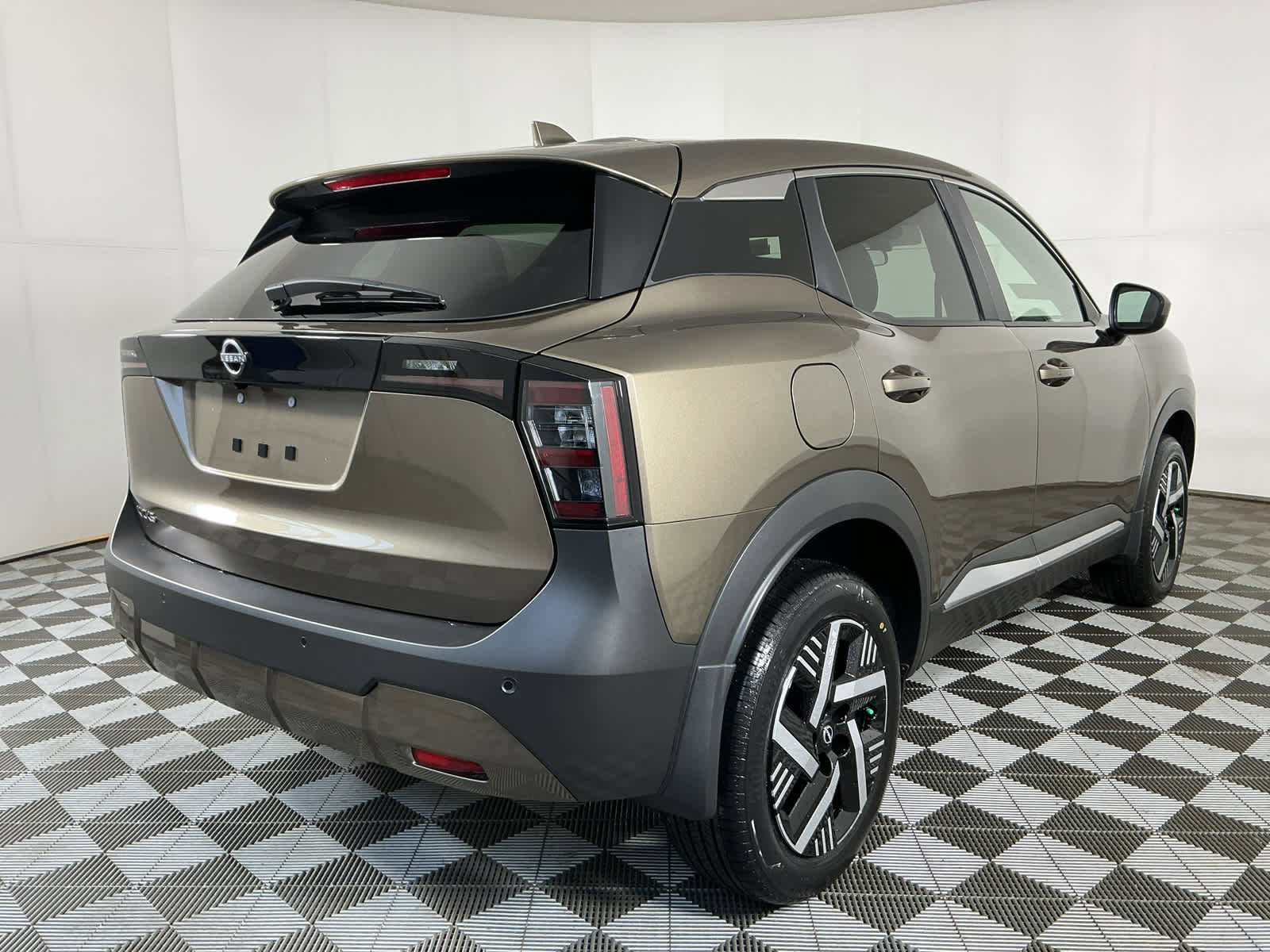 New 2025 Nissan Kicks SV image 7
