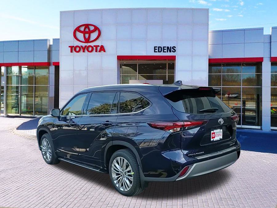 New 2026 Toyota Highlander Platinum image 5