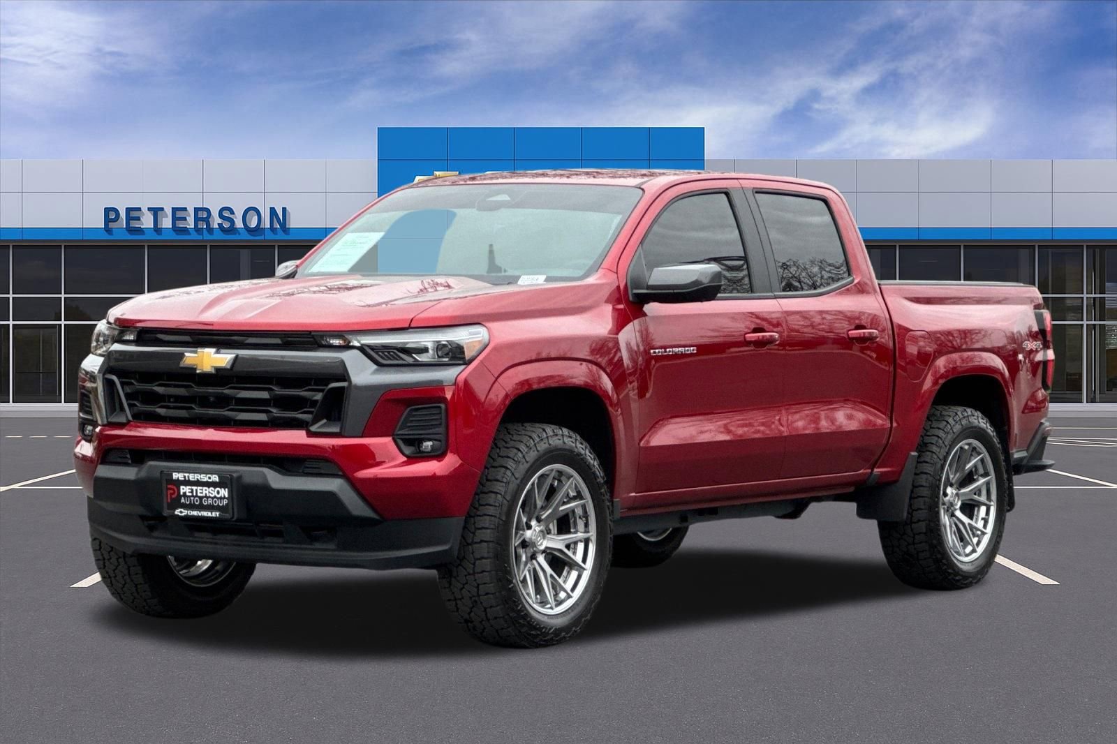 Used 2024 Chevrolet Colorado LT w/ LT Convenience Package III image 8