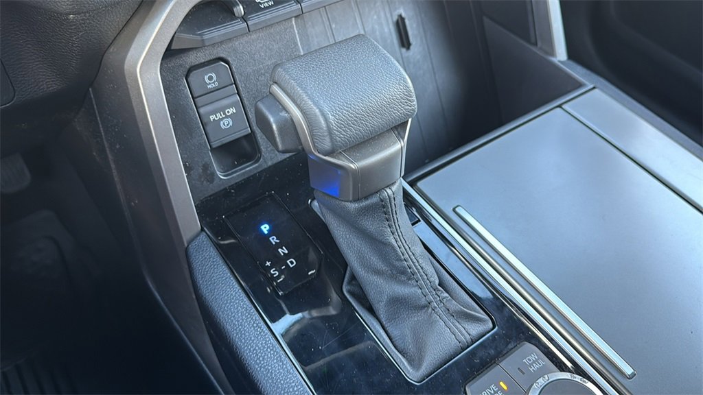 Certified 2025 Toyota Sequoia SR5 image 27