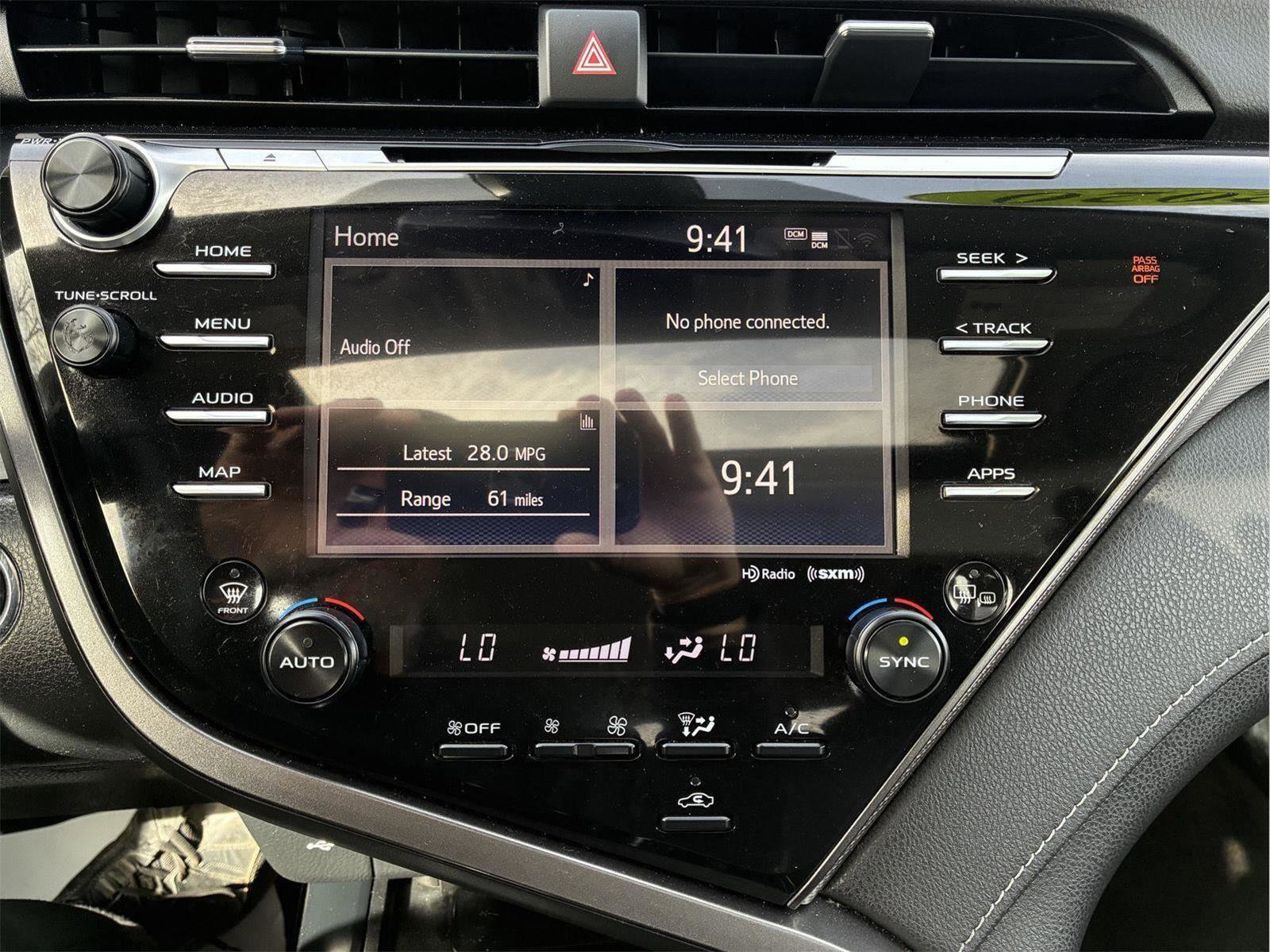 Used 2020 Toyota Camry SE w/ Audio Package FWD image 27
