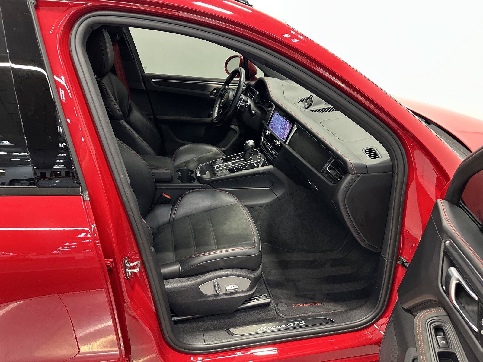 Certified 2023 Porsche Macan GTS AWD/4WD image 42